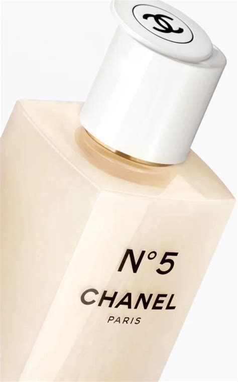 chanel douchegel